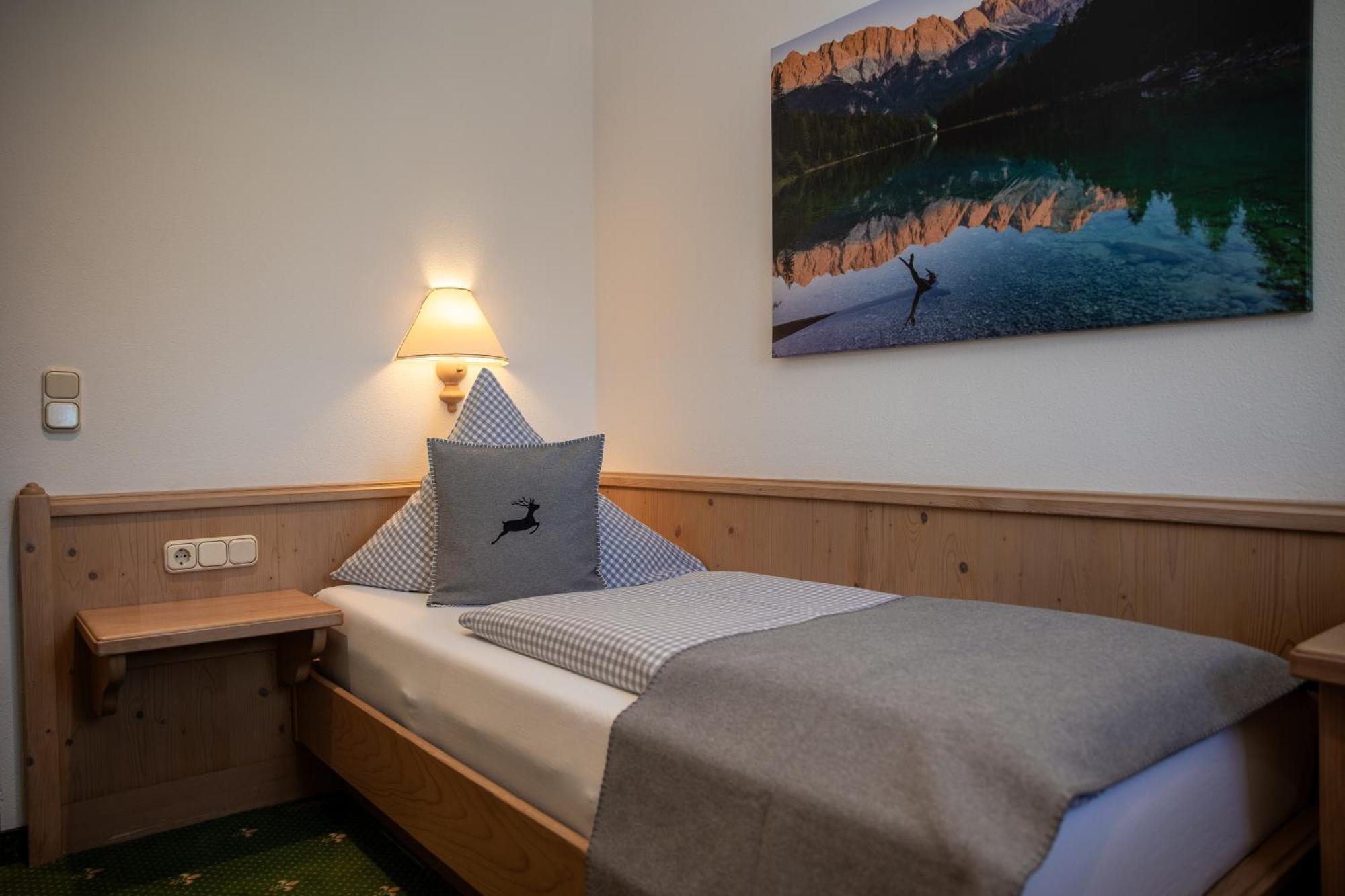 Hotel Gasthof Alter Wirt Фархант Экстерьер фото