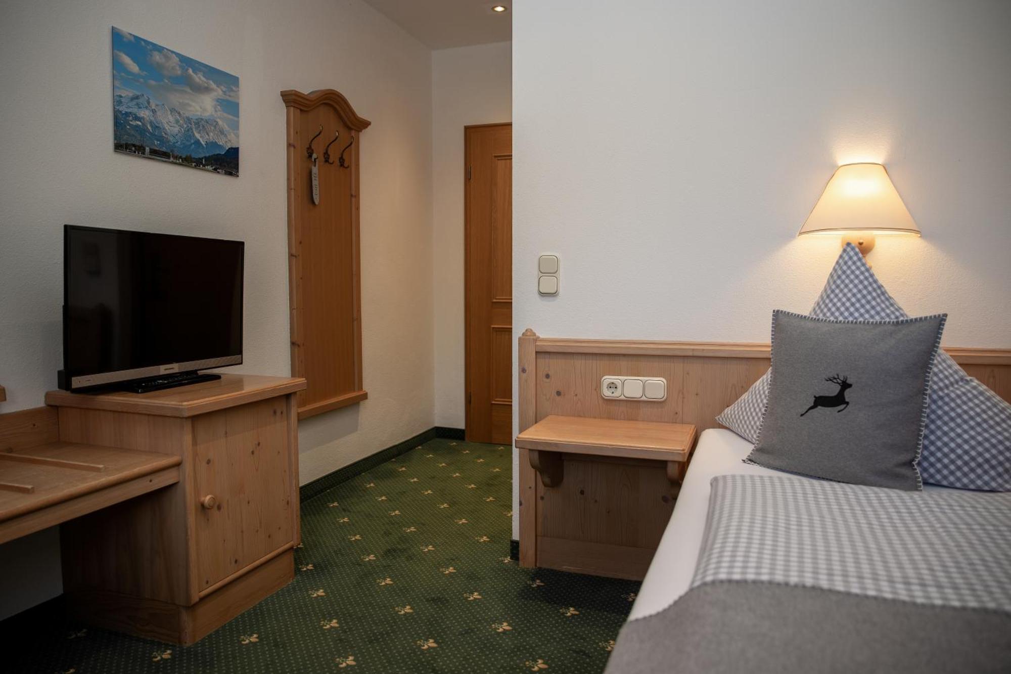 Hotel Gasthof Alter Wirt Фархант Экстерьер фото