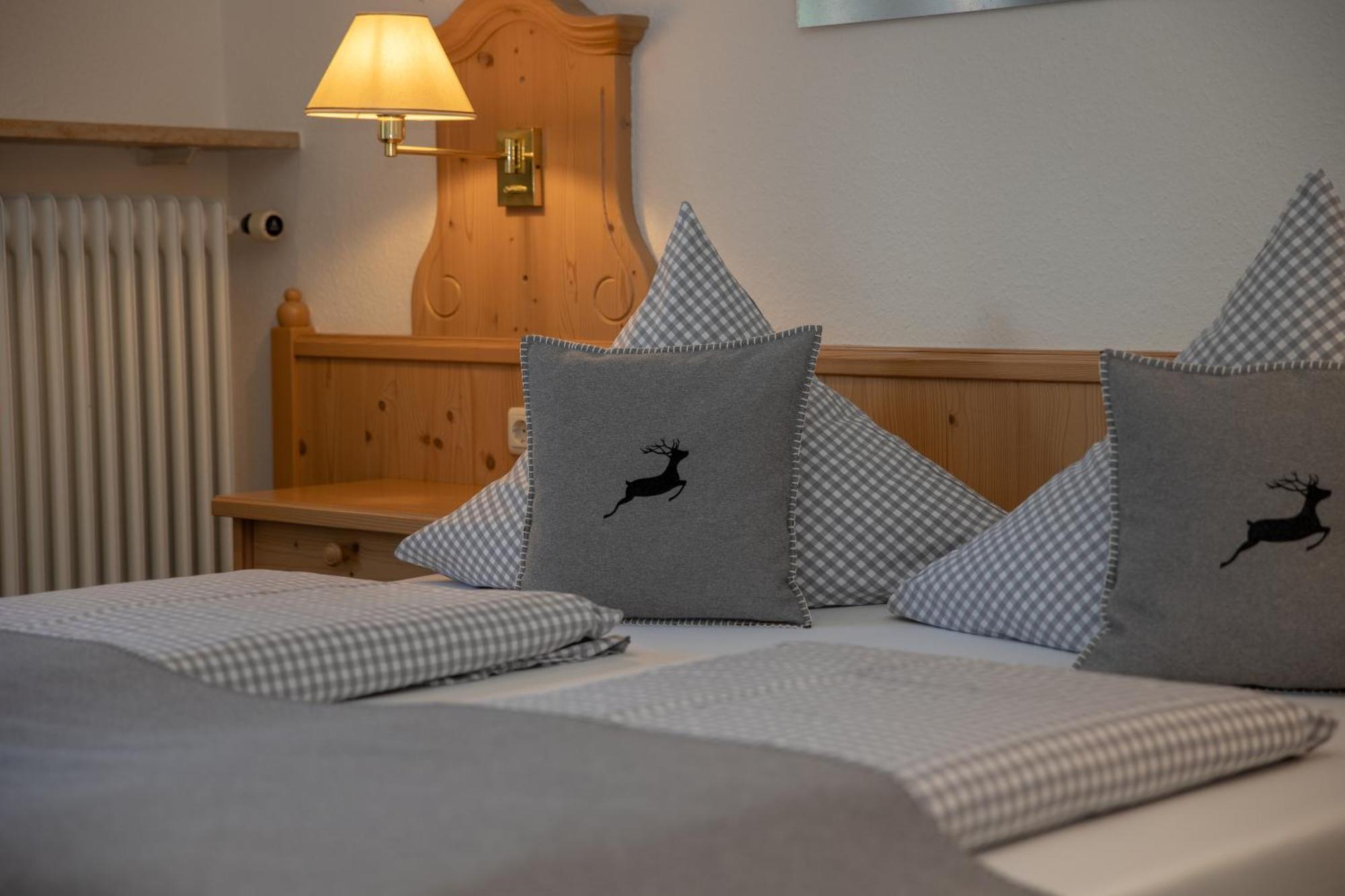 Hotel Gasthof Alter Wirt Фархант Экстерьер фото